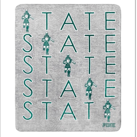 PINK Victoria's Secret Accessories - Last ☝️ PINK VS Michigan State Univ Sherpa blanket